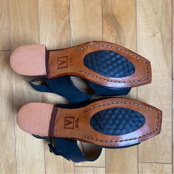 Adelante Serena Sandals, 8.5 - Picture 4 of 7